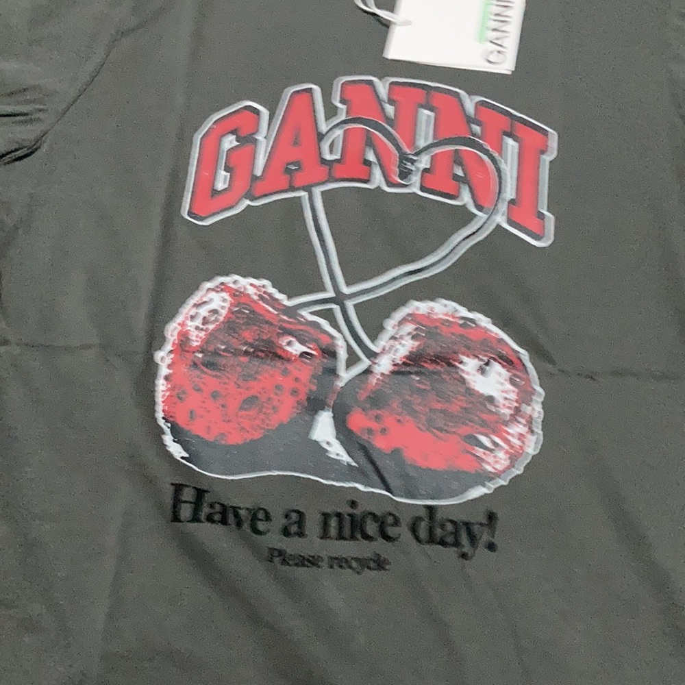 Black Basic Jersey Red Cherry Relaxed T-Shirt Siz… - image 2